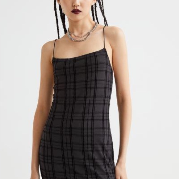 Black Dress - Picture 2 of 2